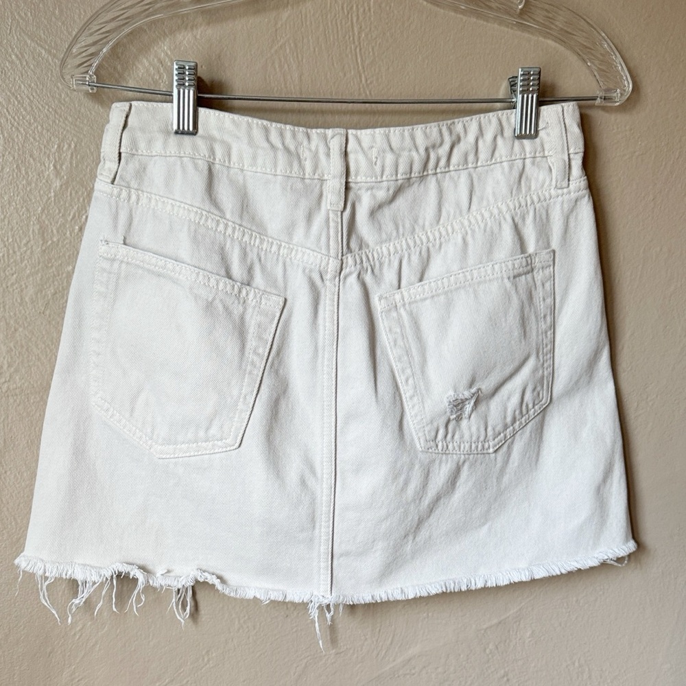 We The Free White Distressed Button Mini Skirt - Picture 2 of 4